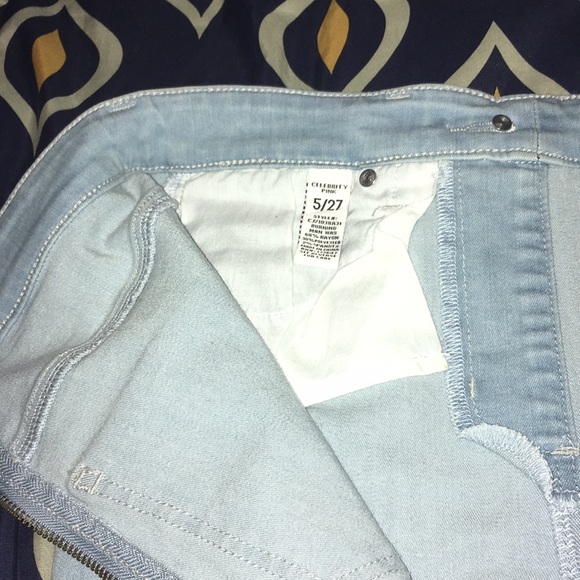 NWOT Celebrity Pink Zip Back Skinny Jeans - Picture 5 of 10